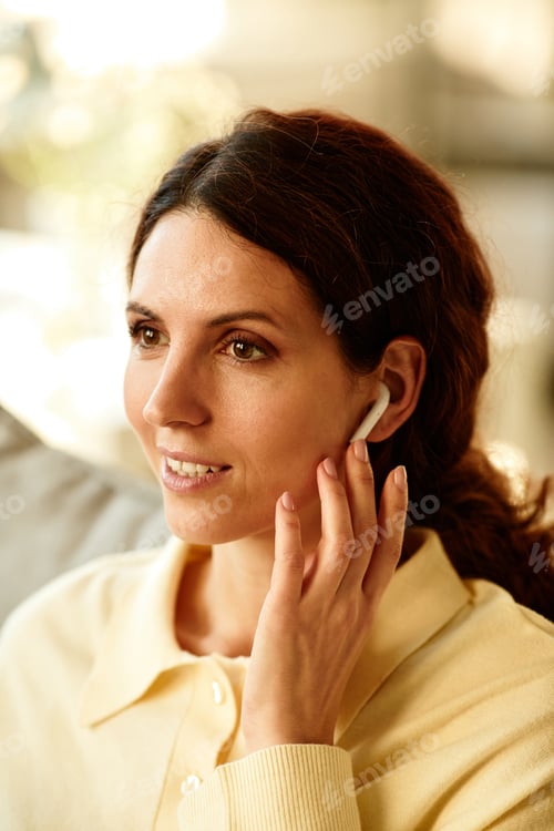 Preview: Having Phones Call In Earphones