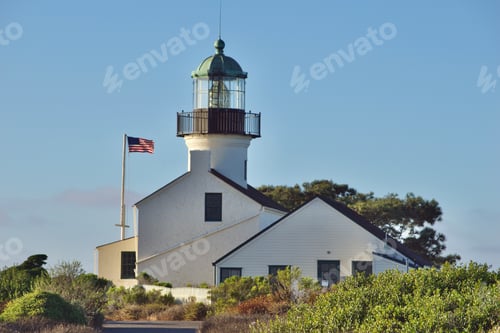 Preview: Old lighthouses are awesome