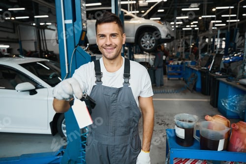 Preview: Technician finished repairing car and giving keys