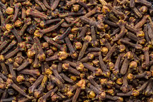 Preview: Carnation, dried clove spice.