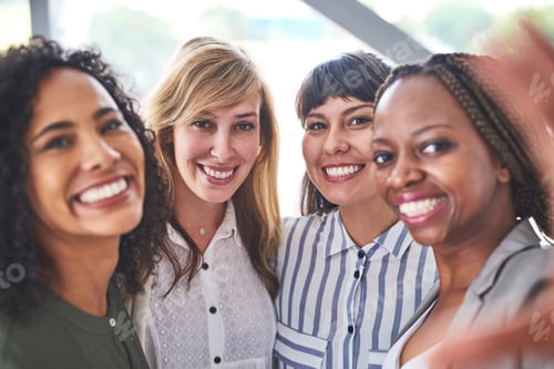 Preview: Working hard, now time for a selfie