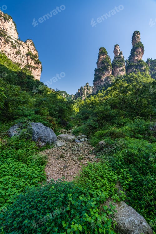 Preview: The Gathering of Heavenly Soldiers rock formations
