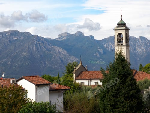 Preview: Villa Vergano, old village along the road to Colle Brianza, Italy
