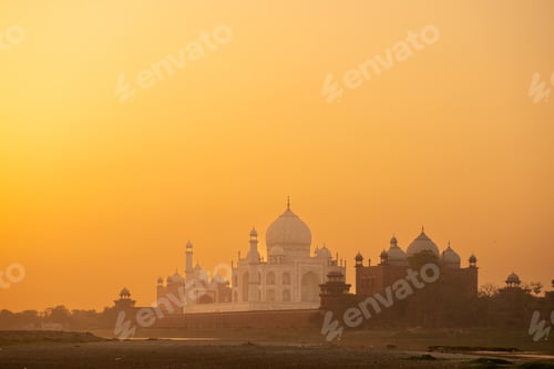 Preview: Taj Mahal scenic sunset view with moody sky.