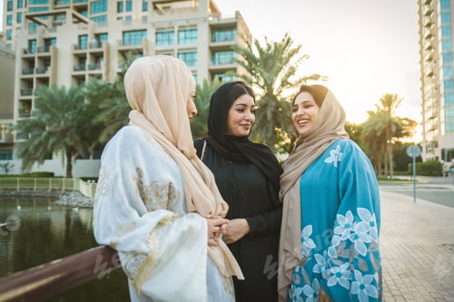 Preview: Arabic women in Dubai