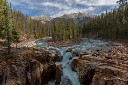 Preview: Sunwapta Falls in Jasper National Park