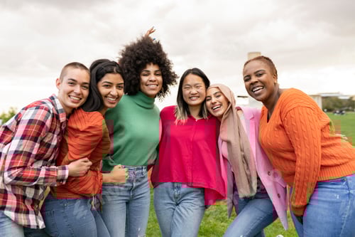 Preview: multiracial young women's group lifestyle outdoors,