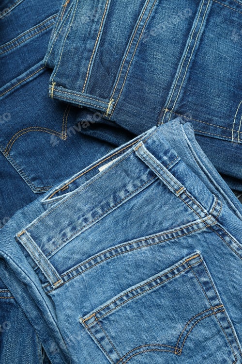 Preview: Ukraine, Kyiv, 08.10.2023 Pockets on jeans close-up