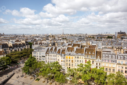 Preview: Cityscape view of Paris