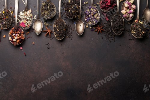 Preview: Various tea in spoons. Black, green and red tea