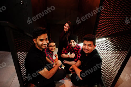 Preview: Indian party lounge bar