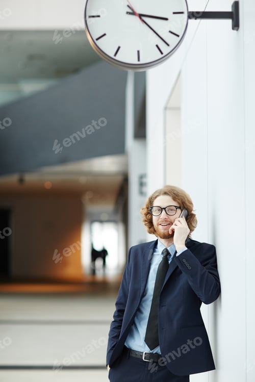 Preview: Calling in airport
