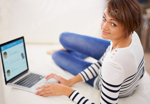 Preview: In love with her laptop