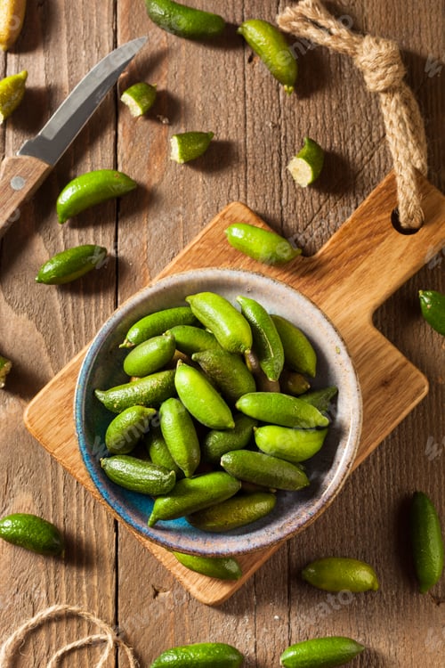Preview: Raw Organic Green Finger Limes