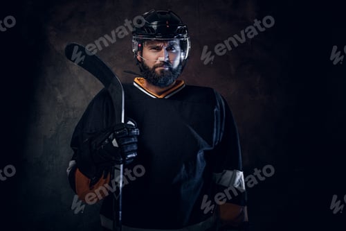 Preview: Portrait of professional hockey player
