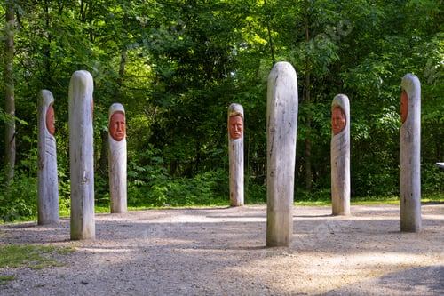 Preview: Powhatan Totem Poles in Jamestown Settlment