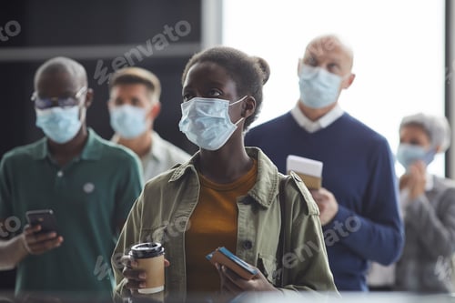 Preview: Departure gate at the airport
