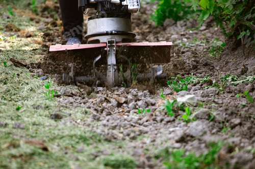 Preview: Agricultural workers with tractors