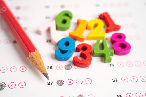 Vista previa: Math number and pencil on answer sheet paper, Education study testing learning teach concept.