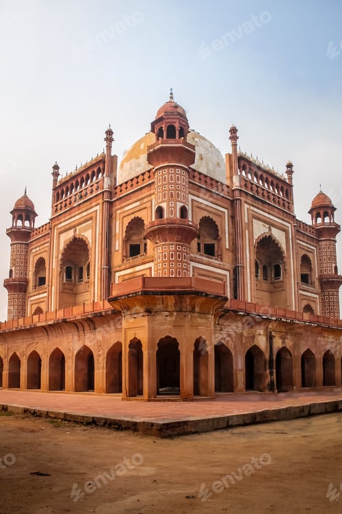 Preview: Safdarjung's Tomb - New Delhi, India