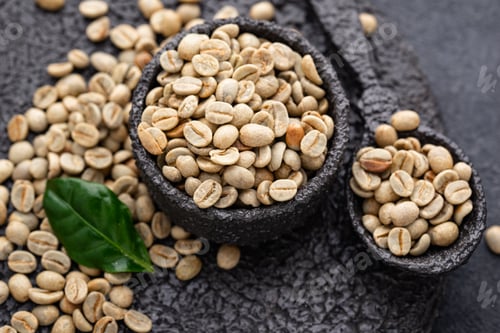 Preview: Fresh organic green coffee beans.