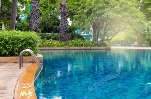 Preview: Luxury swimming pool with the garden