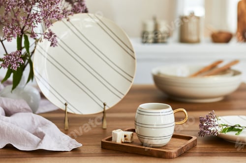 Preview: Elegant composition of classy dining room interior design