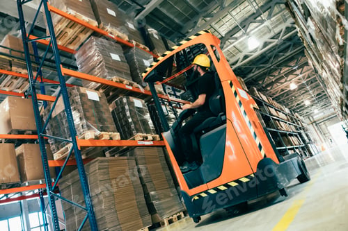 Preview: Warehouse logitics work being done