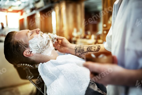 Preview: Retro shaving with foam