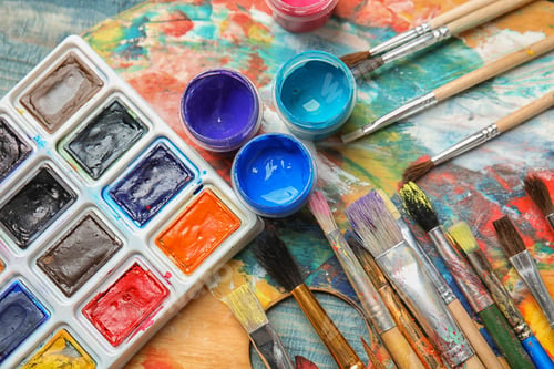 Preview: Different brushes and paints on color palette, top view