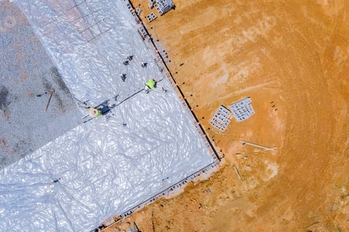 Preview: To ensure the waterproofing of the foundation, polyethylene is laid before the concrete is poured