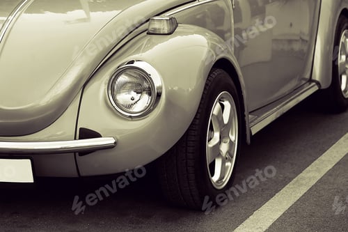Preview: Retro car