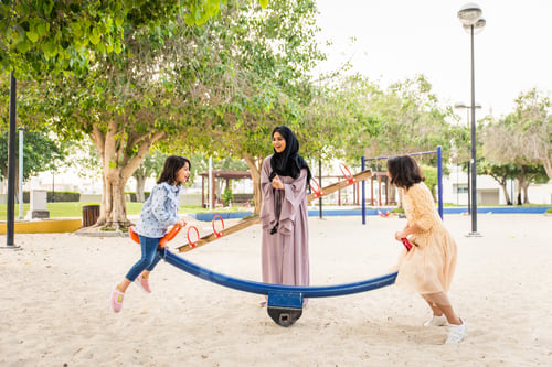 Preview: Happy family in Dubai