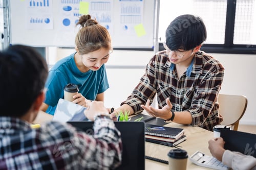 Preview: Business project teams work together in a meeting room at the office. blur background