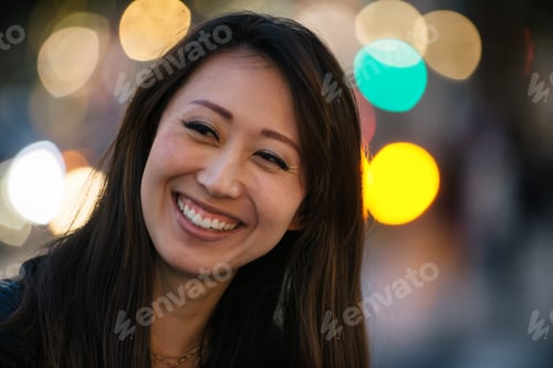 Preview: Japanese girl in Tokyo