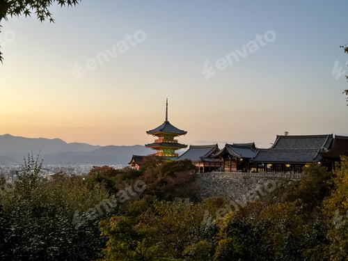 Preview: Sunset over Sanjunoto pagoda and Kiyomizu-dera Temple in the autumn season, Kyoto, Japan.