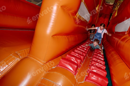 Preview: Climbing tunnel before slide rolling