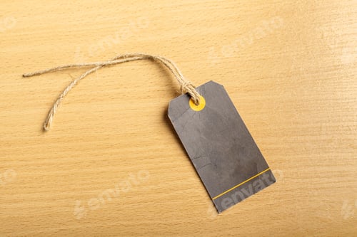 Preview: Blank tag on wooden background