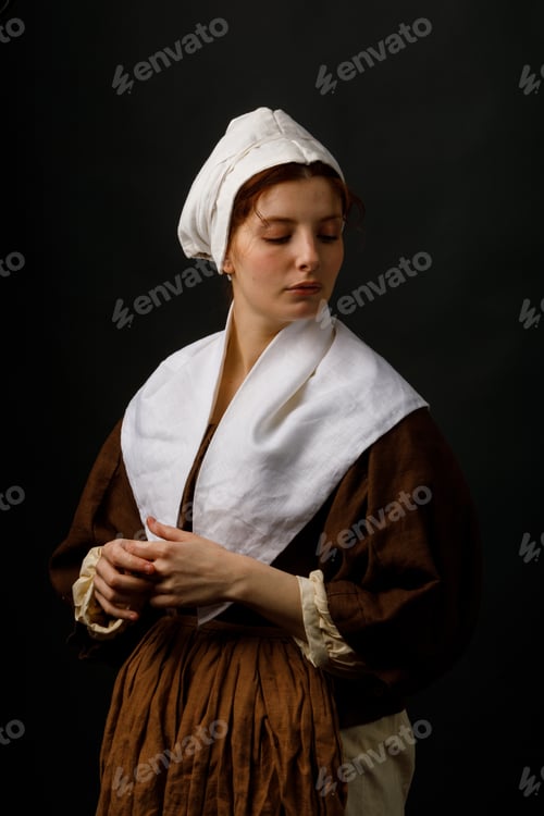 Preview: Medieval maid with closed eyes