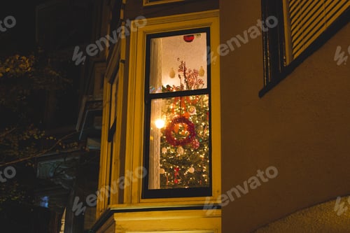 Preview: Christmas Window