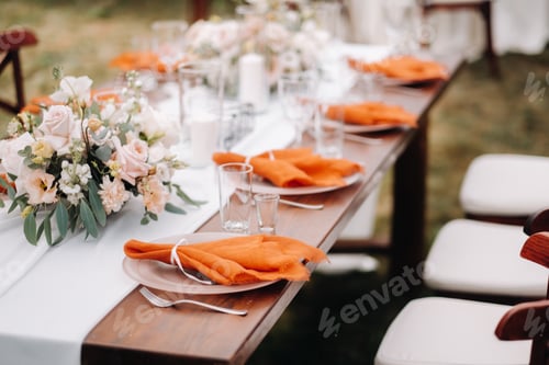 Preview: wedding table decoration with flowers on the table, dinner table decor