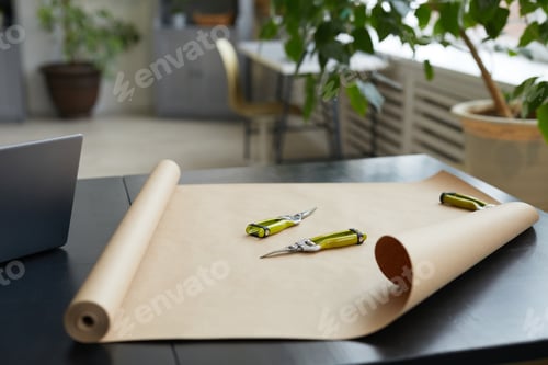 Preview: Craft Wrapping Paper in Florists Workshop