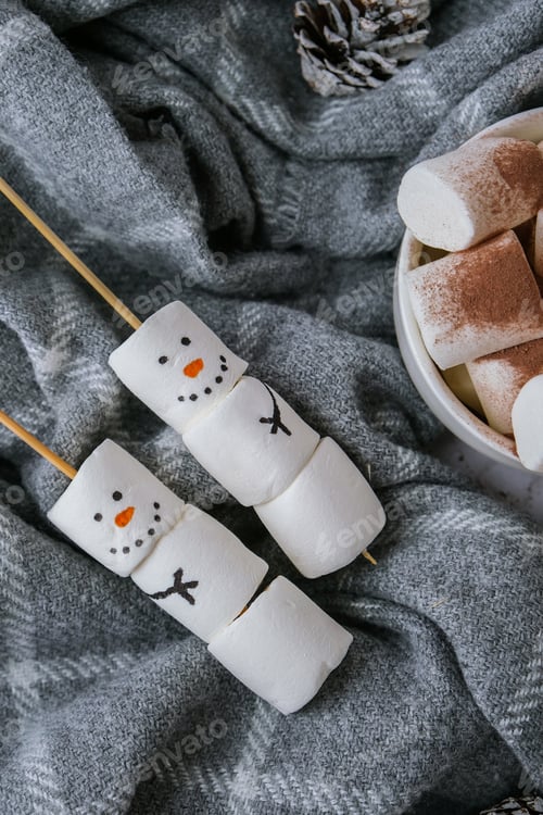 Preview: Two happy funny marshmallow snowmen. Marshmallow friends. Diy. Sweet treat for kids funny marshmallo