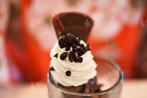 Preview: ice cream sundae chocolate dessert