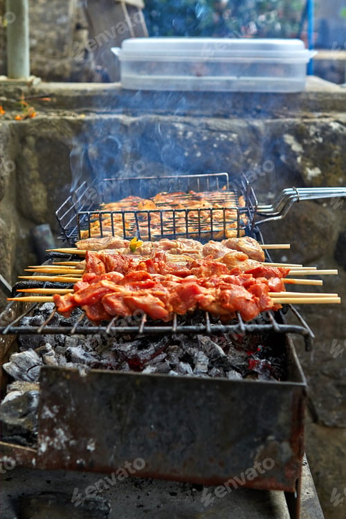 Preview: grilled chicken on a warm spring