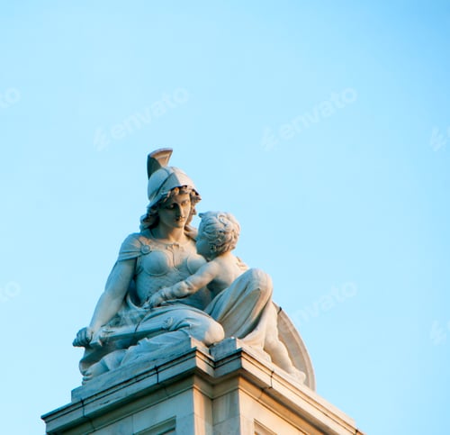 Preview: Marble statue at Victoria Memorial, Kolkata