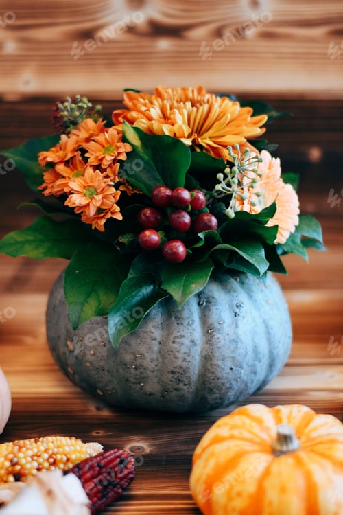Preview: Flower bouquet in pumpkin vase