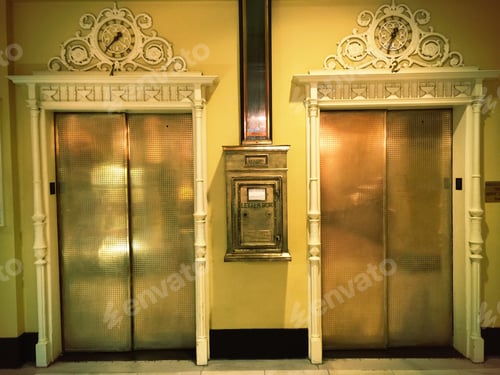 Preview: Elevator doors