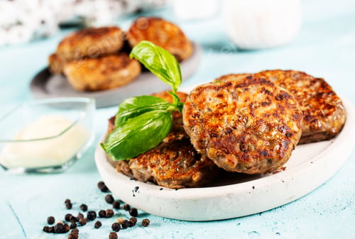 Preview: Delicious homemade cutlets in bowl. chiocken cutlets. fried cutlets