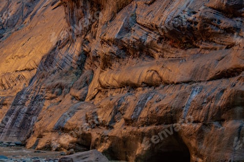 Preview: Golden walls in the Narrows